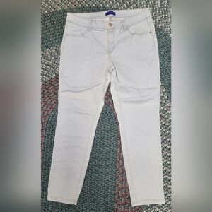 Simply Styled By Sears Light Washed Jeans 16 Jeggings